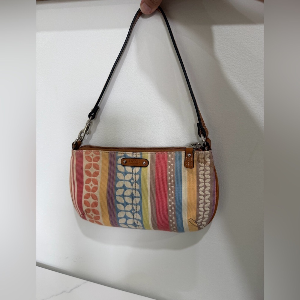 Vintage-style Fossil striped baguette shoulder bag,